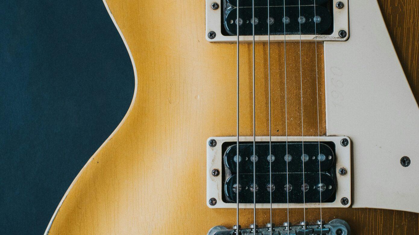 A picture of an example guitar that you could learn to play at beginner and Advanced Guitar Lessons Near Reston